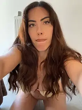 Stripchat Free Porn Cam of Eyline