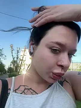 Stripchat Sex Cam of AlishaOfThorns