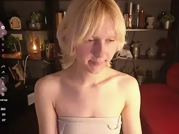 Stripchat Live Sex Cam of holyedward