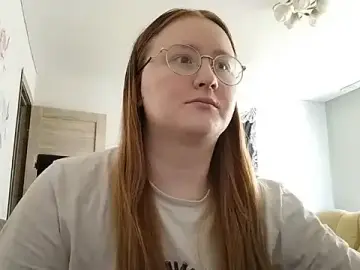 Stripchat Live Sex Cam of AnikaLipps