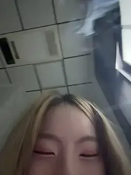 Stripchat Adult Webcam of Uugirl00