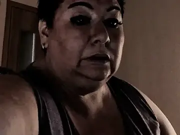 Stripchat Free Porn Cam of SexxyDreams1