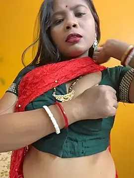 Stripchat Sex Cam of RedQQueen