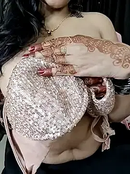 Stripchat Live Sex of kaamuk_shweta