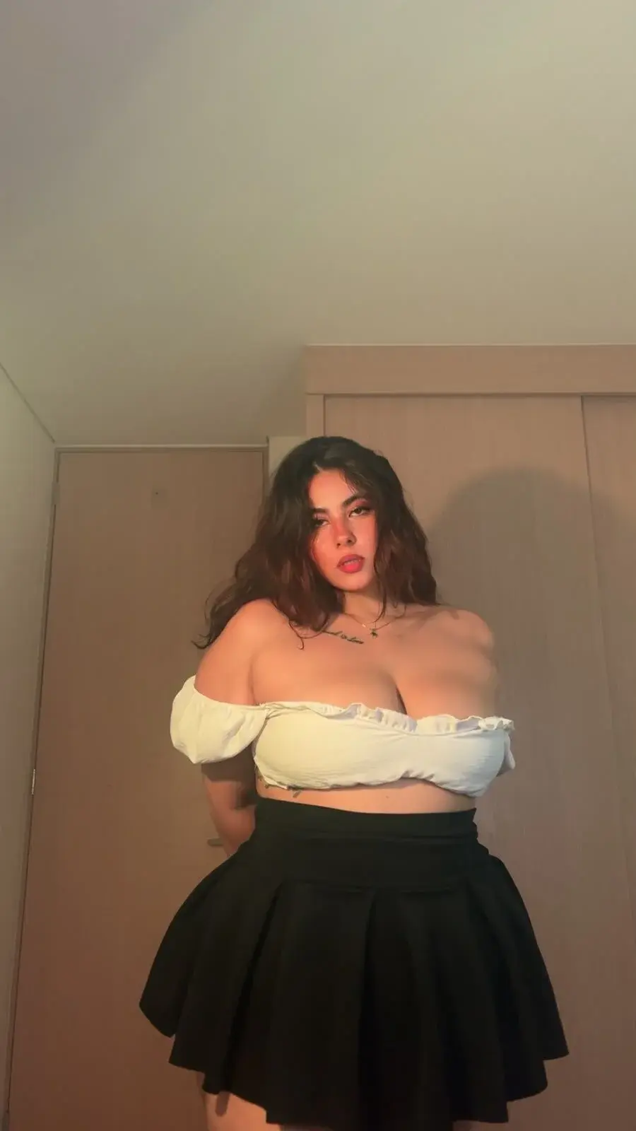 Mia_Pembroke_