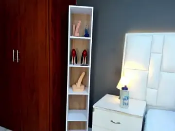 Stripchat Live Sex Cam of yeral2017