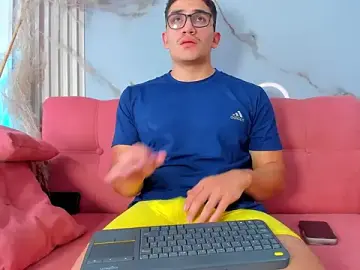Stripchat Free Porn Cam of JeffDaltton
