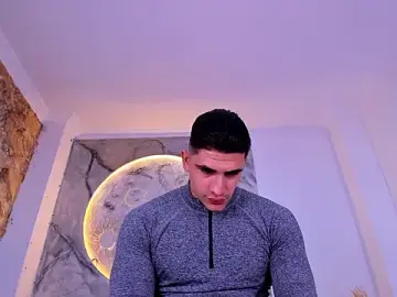 Stripchat Live Sex Cam of JeffDaltton