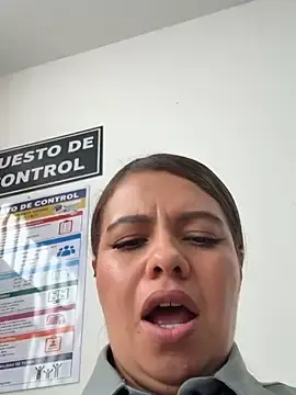 Stripchat Live Sex of Ariana-07