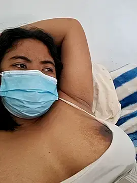 Stripchat Live Porn of Artinah22