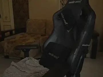Stripchat Live Sex Cam of mike0xx