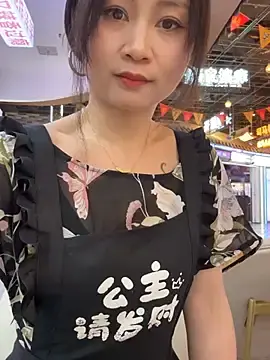 Stripchat Free Live Porn of huihui_520