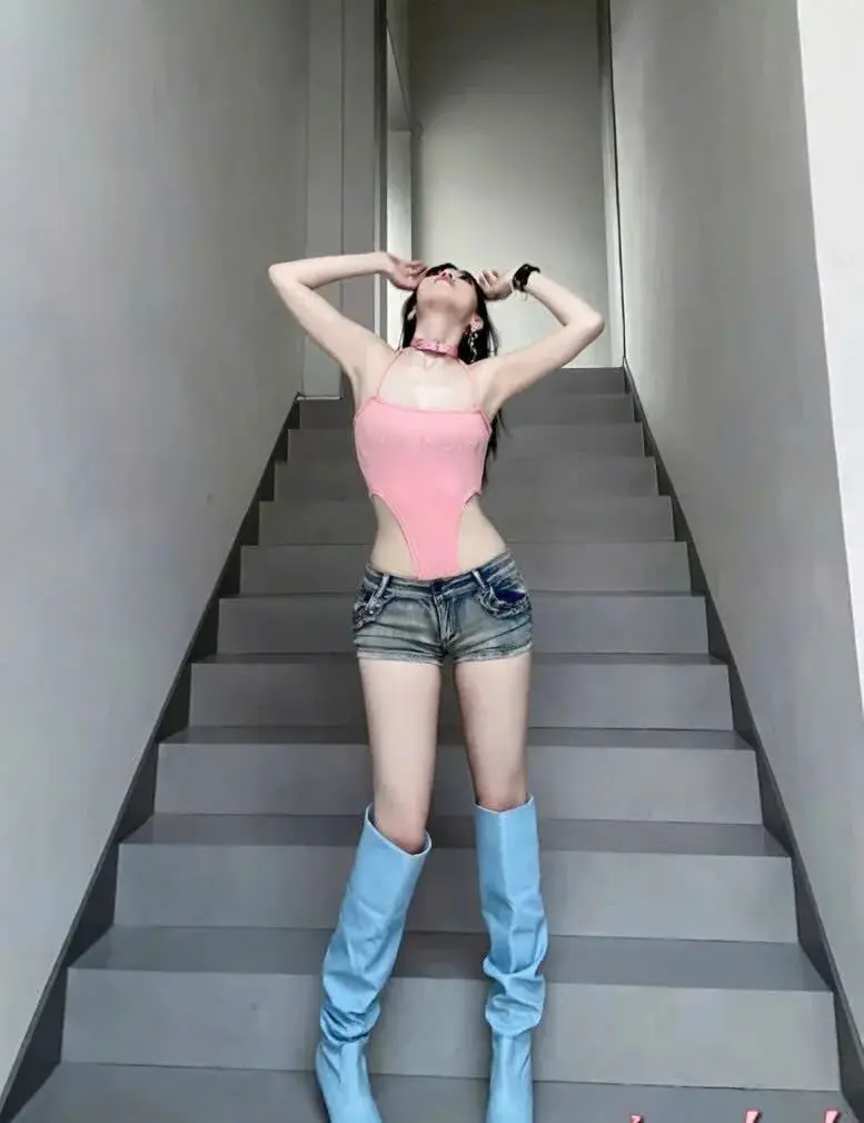 Maika_2k