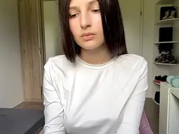 Stripchat Free Porn Cam of SpanishRooter
