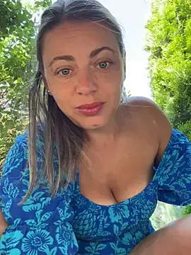 Stripchat Live Sex of ladywithbigass