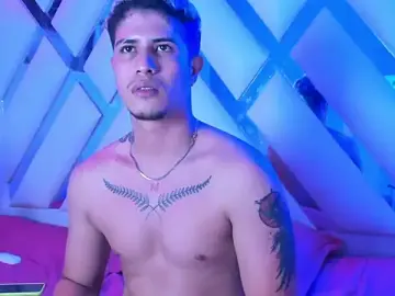 Stripchat Live Sex Cam of dominic_connor