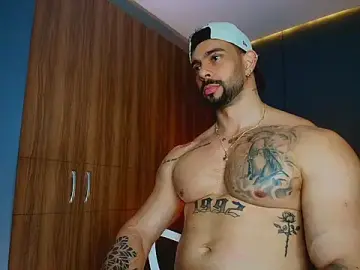 Stripchat Best live sex cam show of massimo_visconti