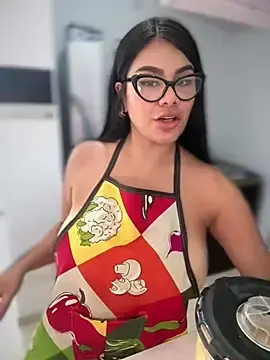 Stripchat Free Porn Cam of Issane_Peru