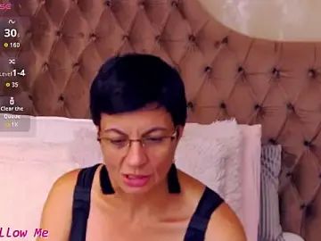 Stripchat Sex Cam of BustyPenellope