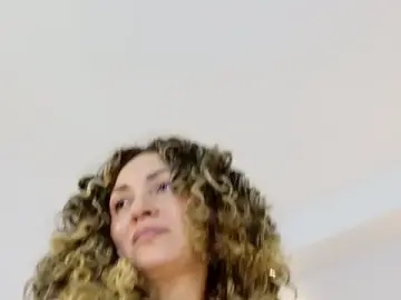 Stripchat Watch Live Sex Cams of Juliabadlee