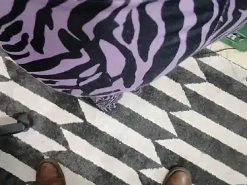 Stripchat Free Porn Cam of sophie_banger