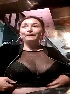 Stripchat Free Porn Cam of sophie_banger