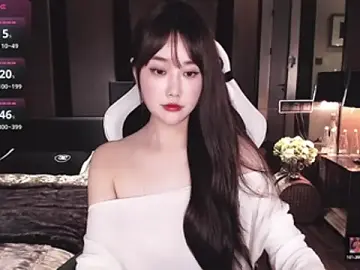 Stripchat Watch Live Sex Cams of Aurora_-77