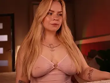 Stripchat Free Porn Cam of LisaLove3