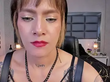 Stripchat Best live sex cam show of Mrs_Regina_clk