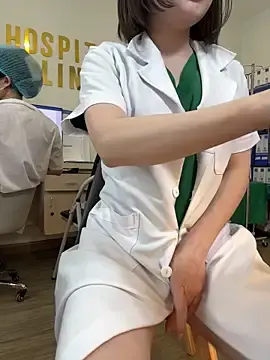 Stripchat Free Porn Cam of secretly_masturbating