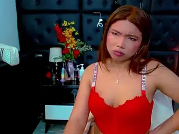 Stripchat Live Sex of Cloelombard