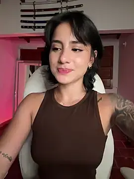 Stripchat Free Porn Cam of Ale_Lewis