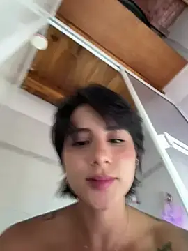 Stripchat Free Live Porn of Ale_Lewis