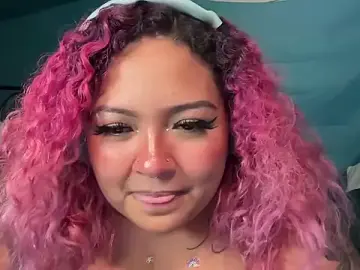 Stripchat Sex Cam of chilepinaaa
