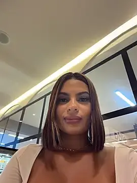 Stripchat Live Sex Cam of Irina_Velvett