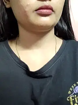 Stripchat Adult Webcam of Wild-janvi