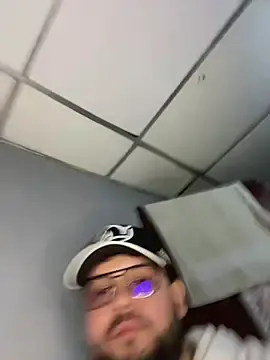 Stripchat Adult Webcam of sexy_men22cm