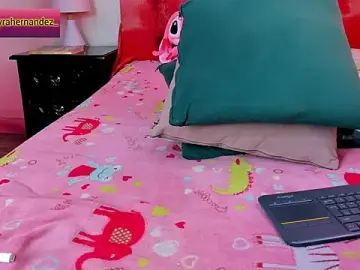 Stripchat Watch Live Sex Cams of keyra_h