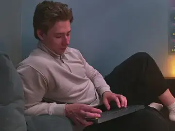 Stripchat Watch Live Sex Cams of Massimo_Voss