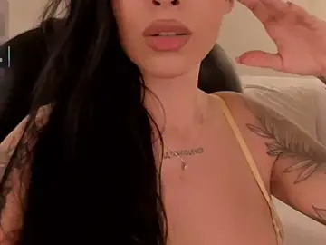 Stripchat Free Live Porn of ChristineFord_