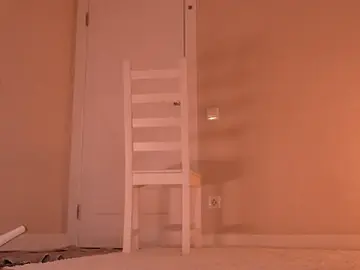Stripchat Free Porn Cam of Miablueye