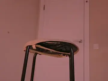 Stripchat Free Live Porn of Miablueye