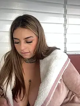 Stripchat Live Sex Cam of Im_Emily_