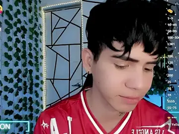 Stripchat Best live sex cam show of Tayson_Rivers