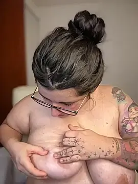 Stripchat Sex Chat of horny_roomiess