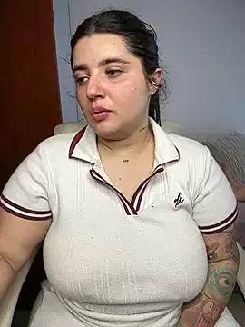 Stripchat Sex Cam of horny_roomiess