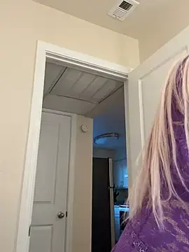 Stripchat Free Live Porn of blondebunny999_999