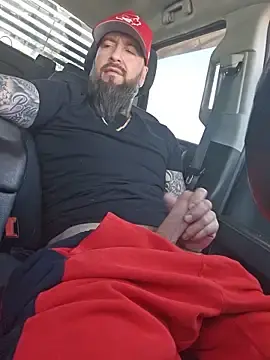 Stripchat Live Sex of Beardedtattood