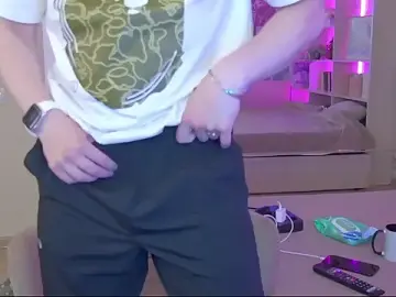 Stripchat Watch Live Sex Cams of EthanPinkman