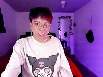 Stripchat Live Sex Cam of AnggelONfiree